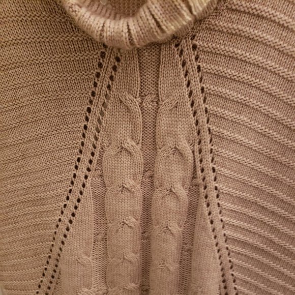 Dex Loose-Knit Short Leeves Turtleneck Sweater - Picture 2 of 7